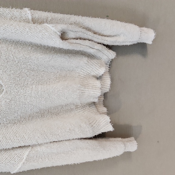 We The Free Theo Sweater Size Small - Picture 4 of 15
